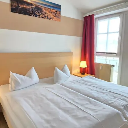 2 Raumwohnung Im Seepark Mit Balkon アパート ゼリン